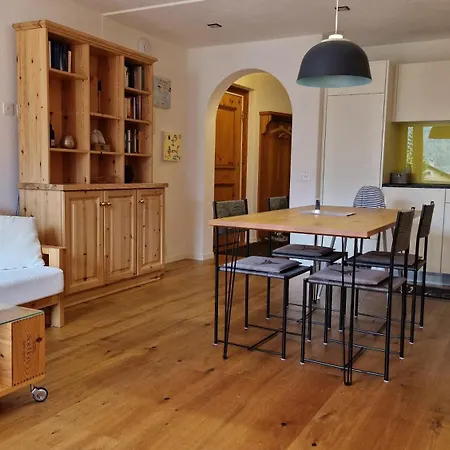 Chesa Bellaval, Haus Leivra 2 1 2-zimmerwohnung