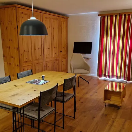 Chesa Bellaval, Haus Leivra 2 1 2-zimmerwohnung דירה *